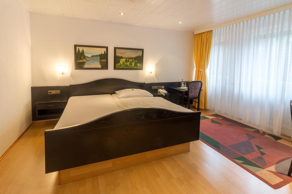 Hotel Sauerbrey Osterode am Harz Экстерьер фото